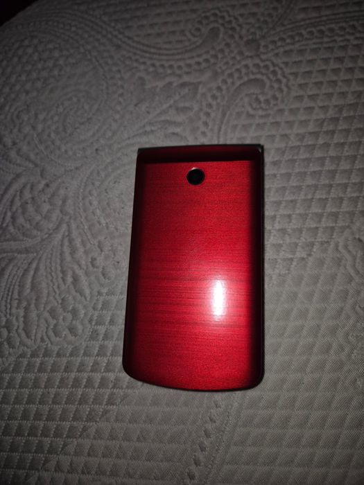 Продам кнопочный телефо книжка