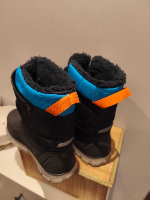 Продавам зимни боти