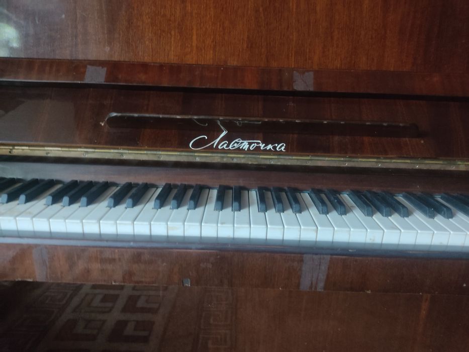 Pianina "Ласточка"