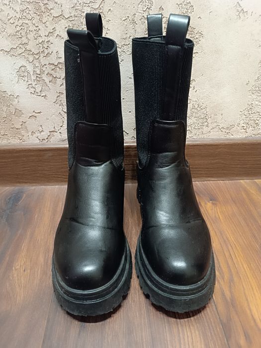 Дамски кожени боти