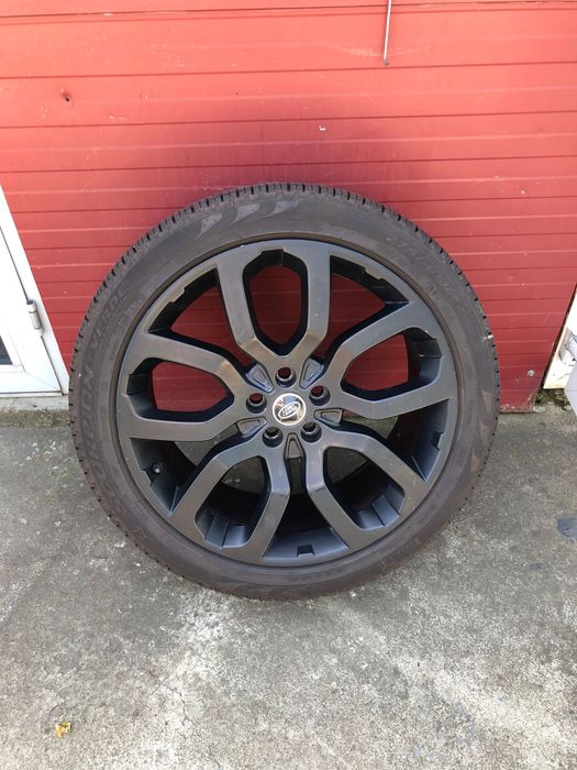 Jante Range Rover Sport Vogue Discovery 5 2014-2025 PIRELLI 275 40 R22