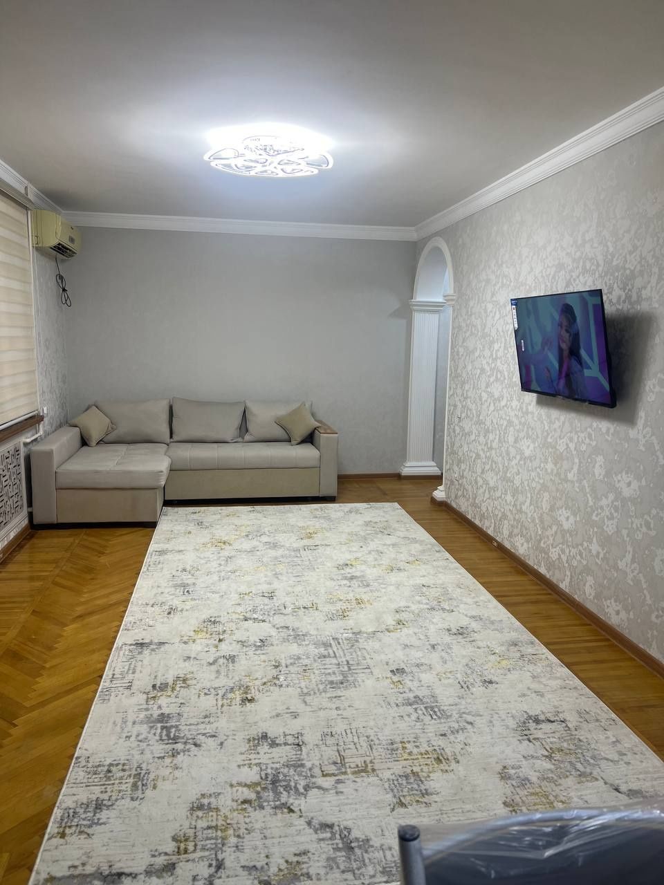 Продаётся 1 комнатная Чиланзар 8 Улучшенная планировка 40м2