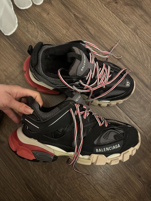 BALENCIAGA оригинални!