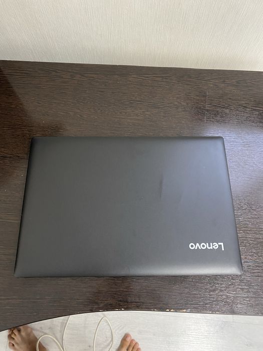 Ноутбук.  Lenovo
