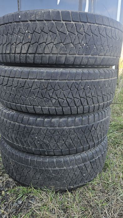 4бр гуми 215 70 16 бриджстоун