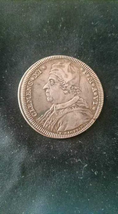 Moneda de argint an 1709, 21 gr Papa Clemens 11 , foarte rara pret fix
