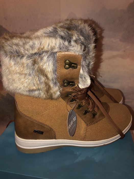 Дамски зимни ботуши