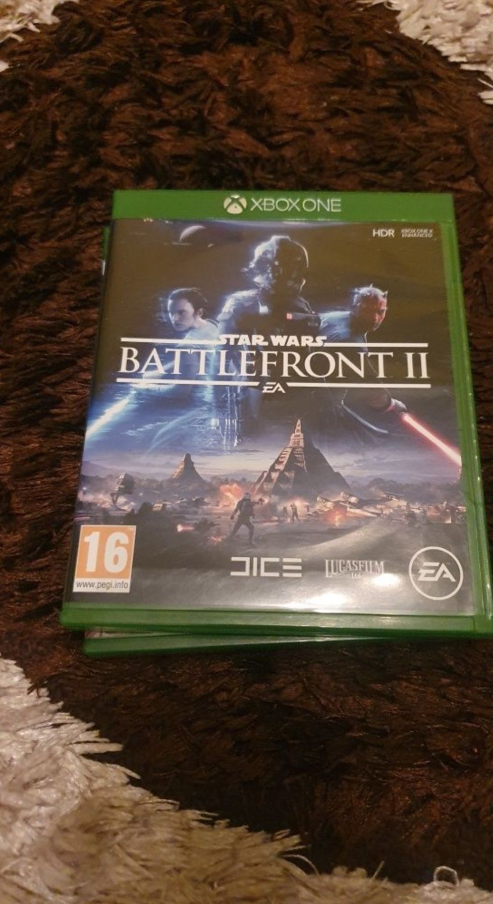 Sims 4 и Battlefront 2 за xbox one