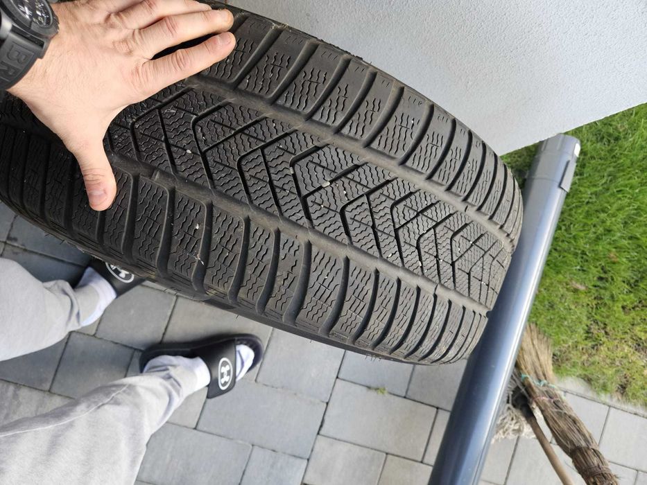 Vand jante si anvelope de iarna Pireli