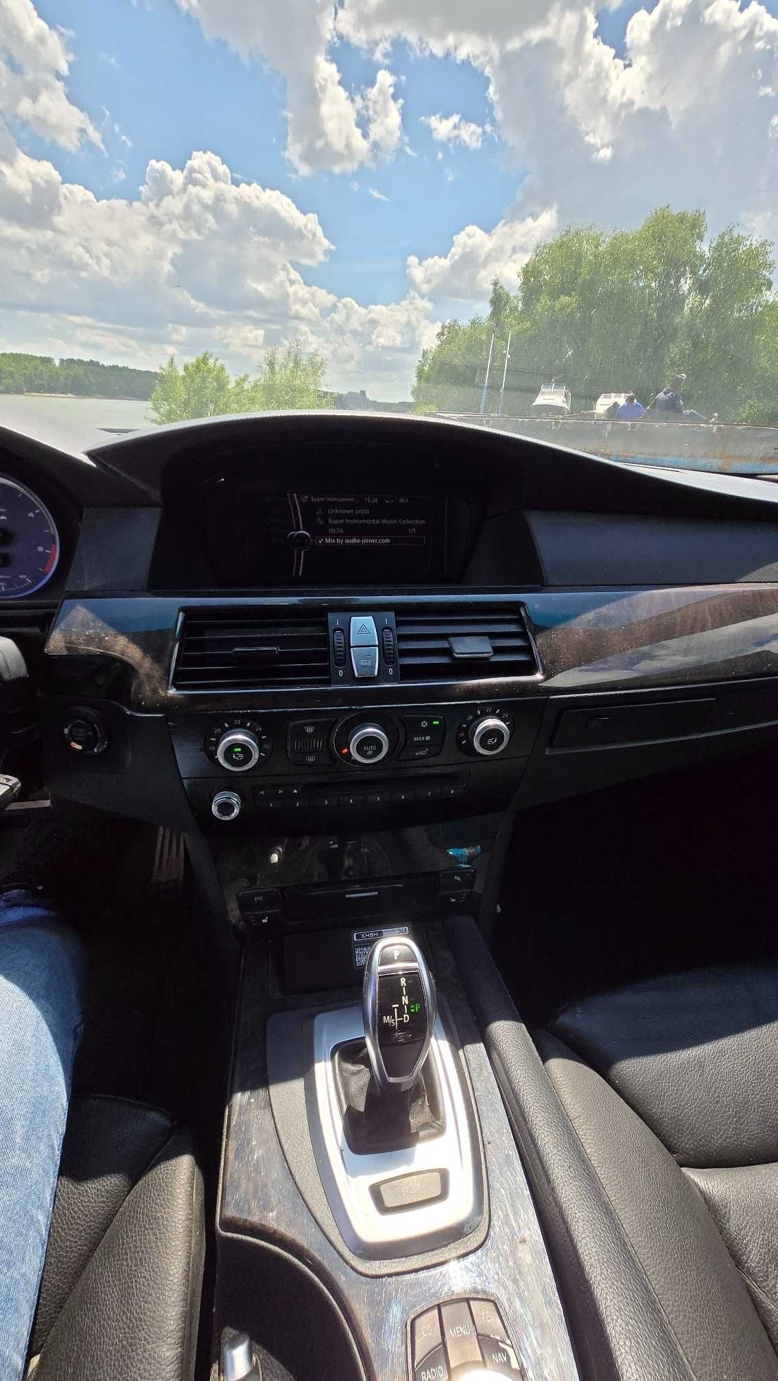 BMW seria 5 e60 530d 2009