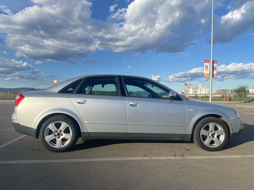 Audi A4 b6 2000 кубика