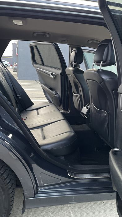 Mercedes-Benz C Class C200 2010 2.2 Cutie Automata