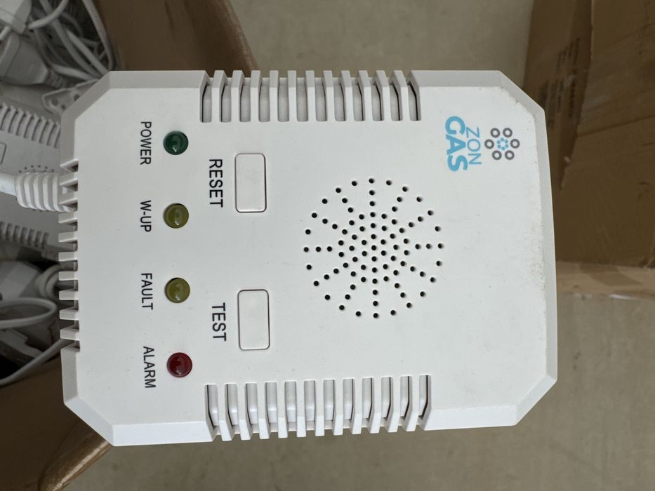 Senzor gaz / Detector gaz cu alimentare la 220v/50Hz Zon GAS , 9V
