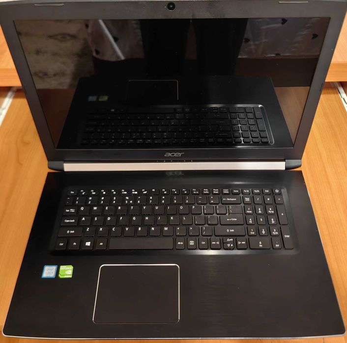 Vand laptop Acer Aspire ecran mare 17,3