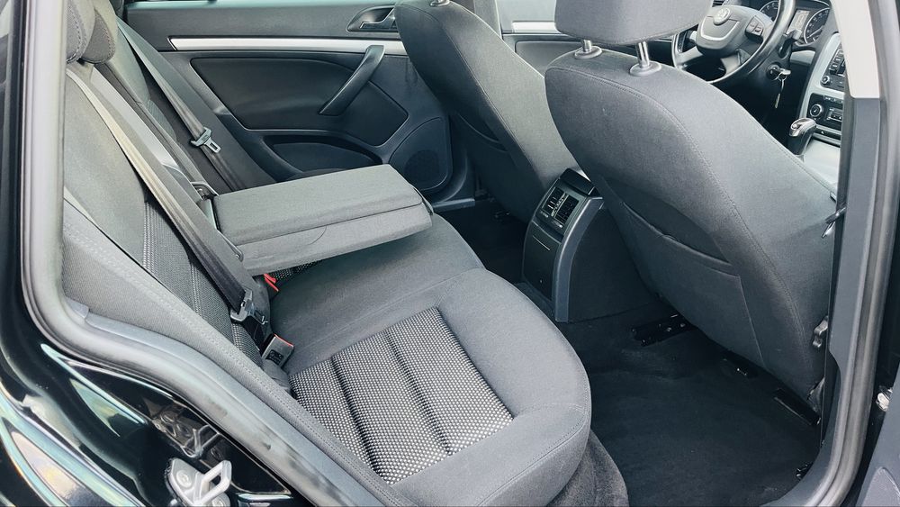 Skoda Octavia 4x4 Scout 2.0 impecabila Navi Xenon