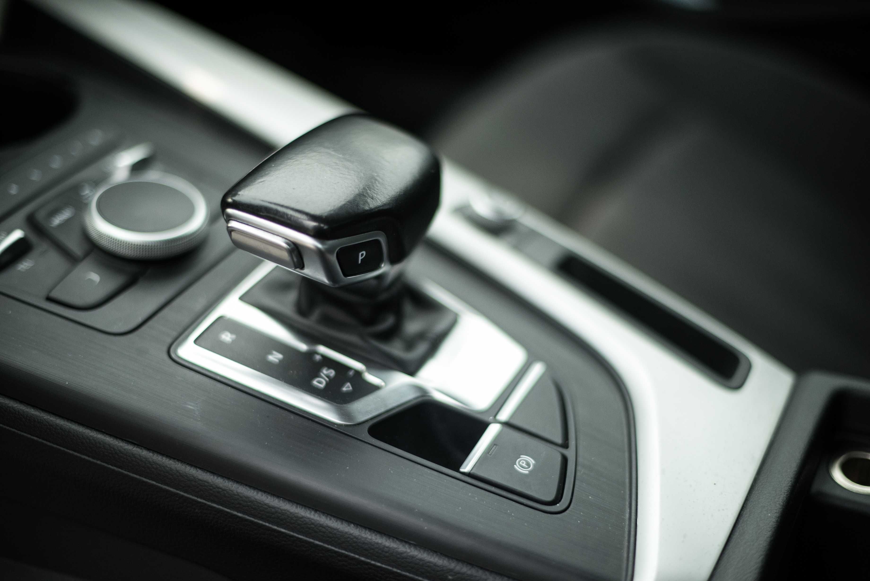 Audi A4 2017 impecabila Cutie Automata S-TRONIC 7+1