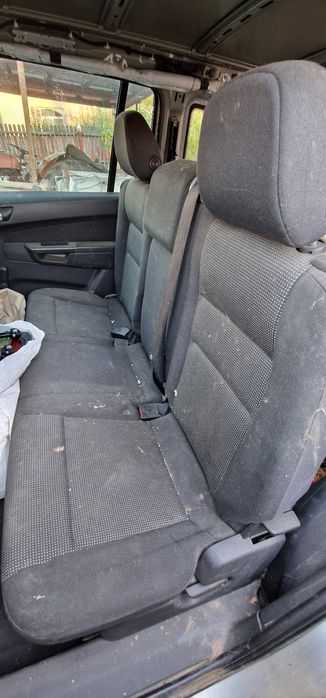 Interior opel zafira b plus cotiera