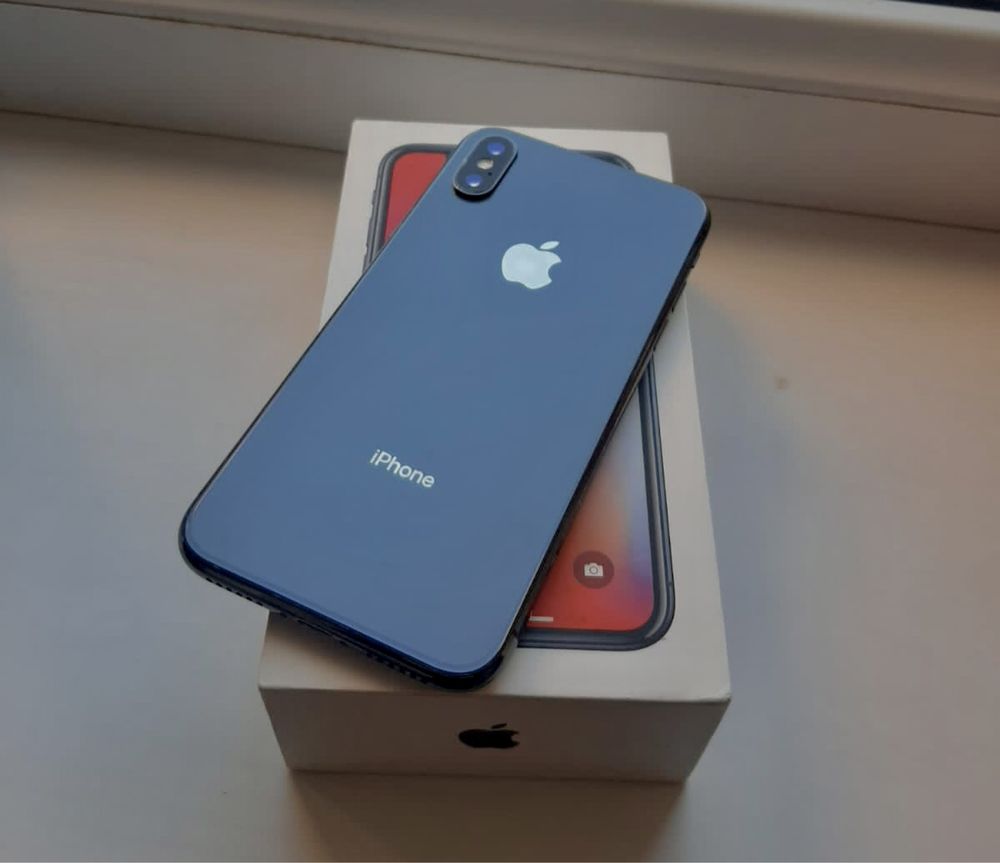 iPhone X.                                             .