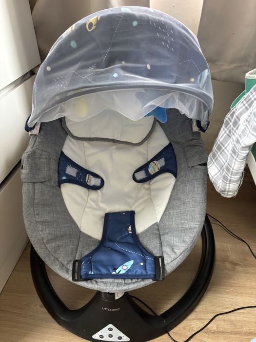 Електрически бебешки шезлонг