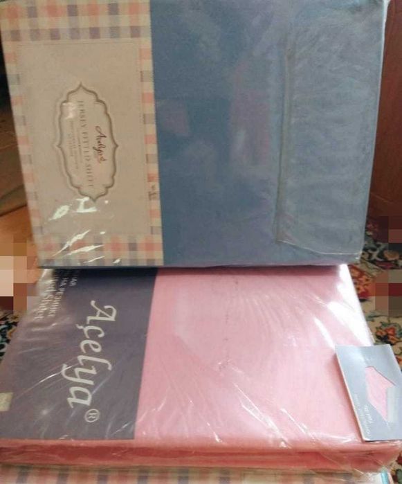 Комплекты п\белья-семейный (махра), простынь\наволоч(трикотаж),новые