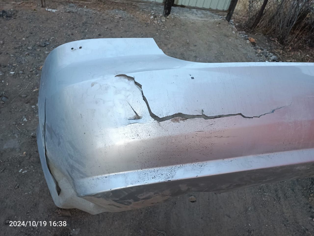 Продам задний бампер