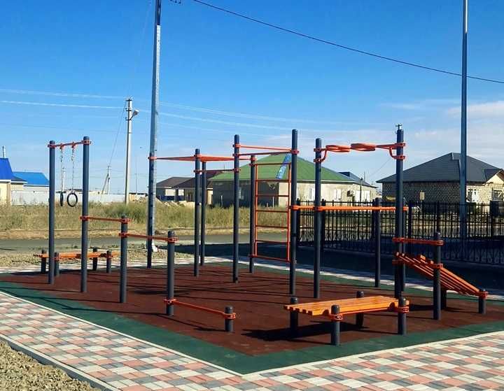 Уличные тренажёры Iron BARS — надёжно, красиво, долговечно