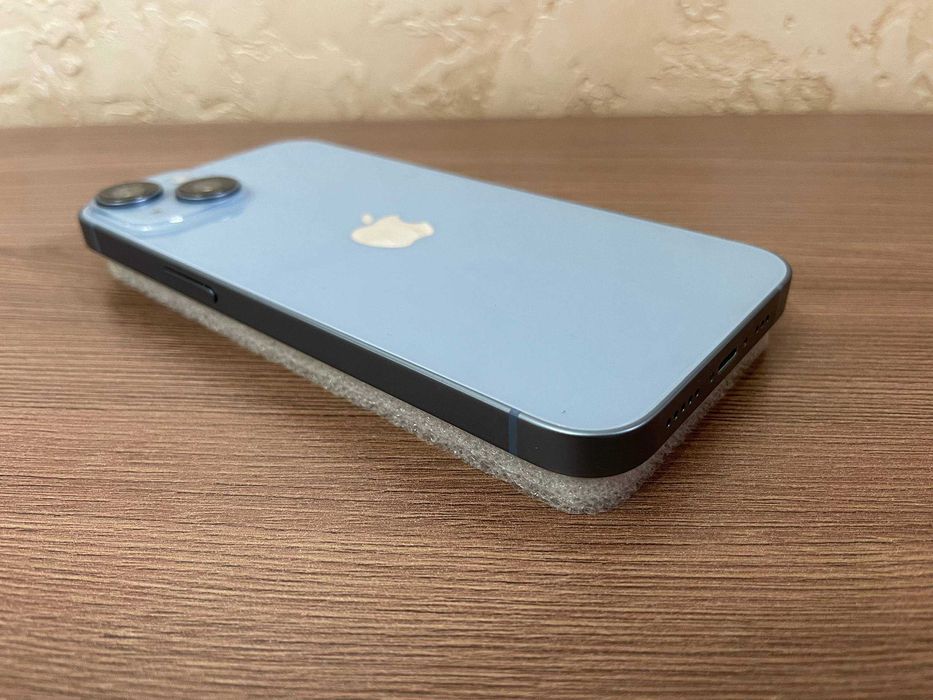 Смартфон Apple iPhone 14 128Gb