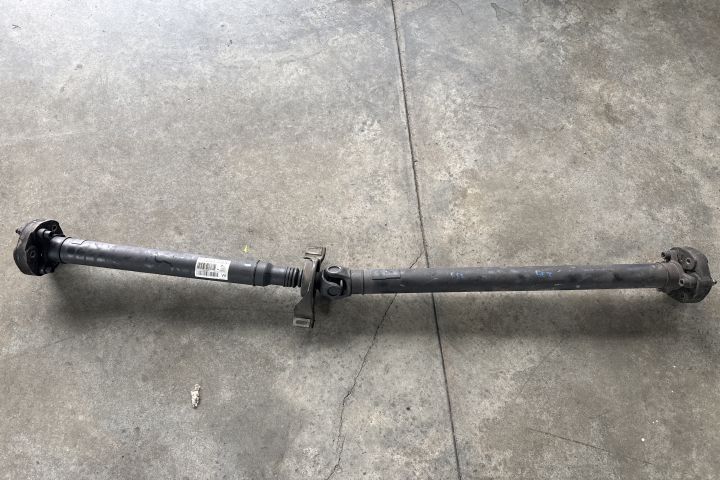 Cardan spate A2044107106 Mercedes-Benz GLK-Class X204