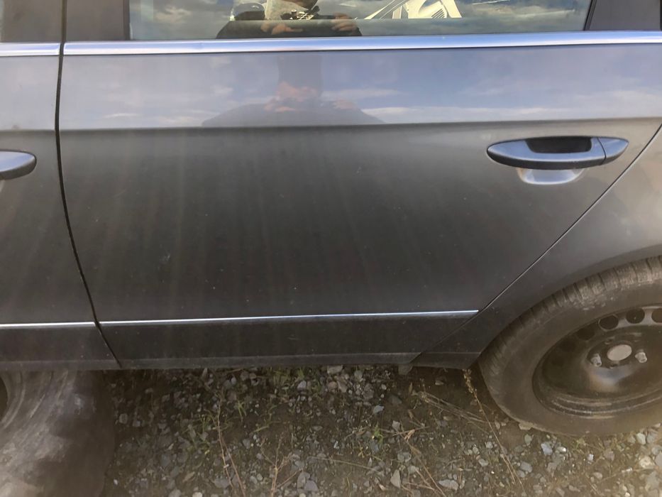 Задна лява врата за Пасат б6