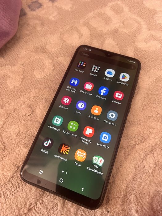 Продается Samsung Galaxy A10
