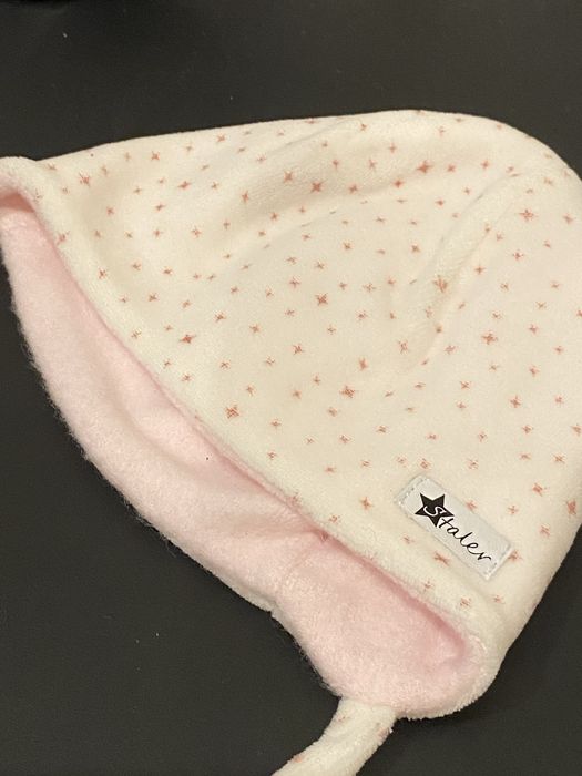 Бебешка шапка Sterntaler