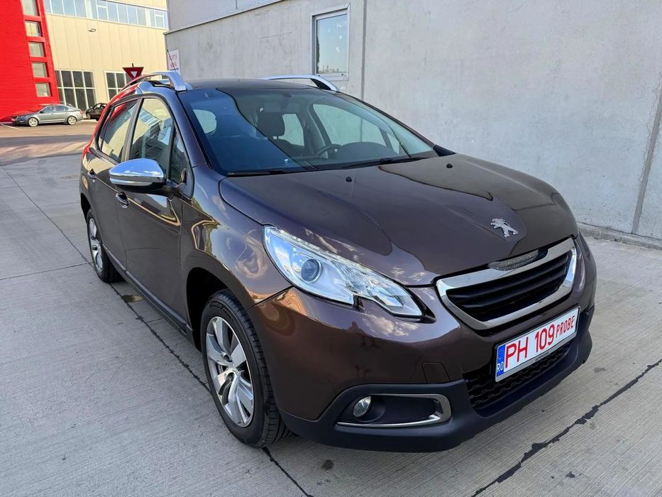 Peugeot 2008 peugeout 2008-1.2benzina -suv / navi / garantie / rate