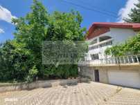 Casă pe trei niveluri, 264 mp utili + Foisor ,teren 2400 mp.