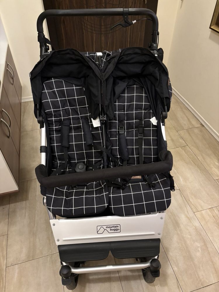 Бебешка количка за близнаци Duet V3 Mountain Buggy