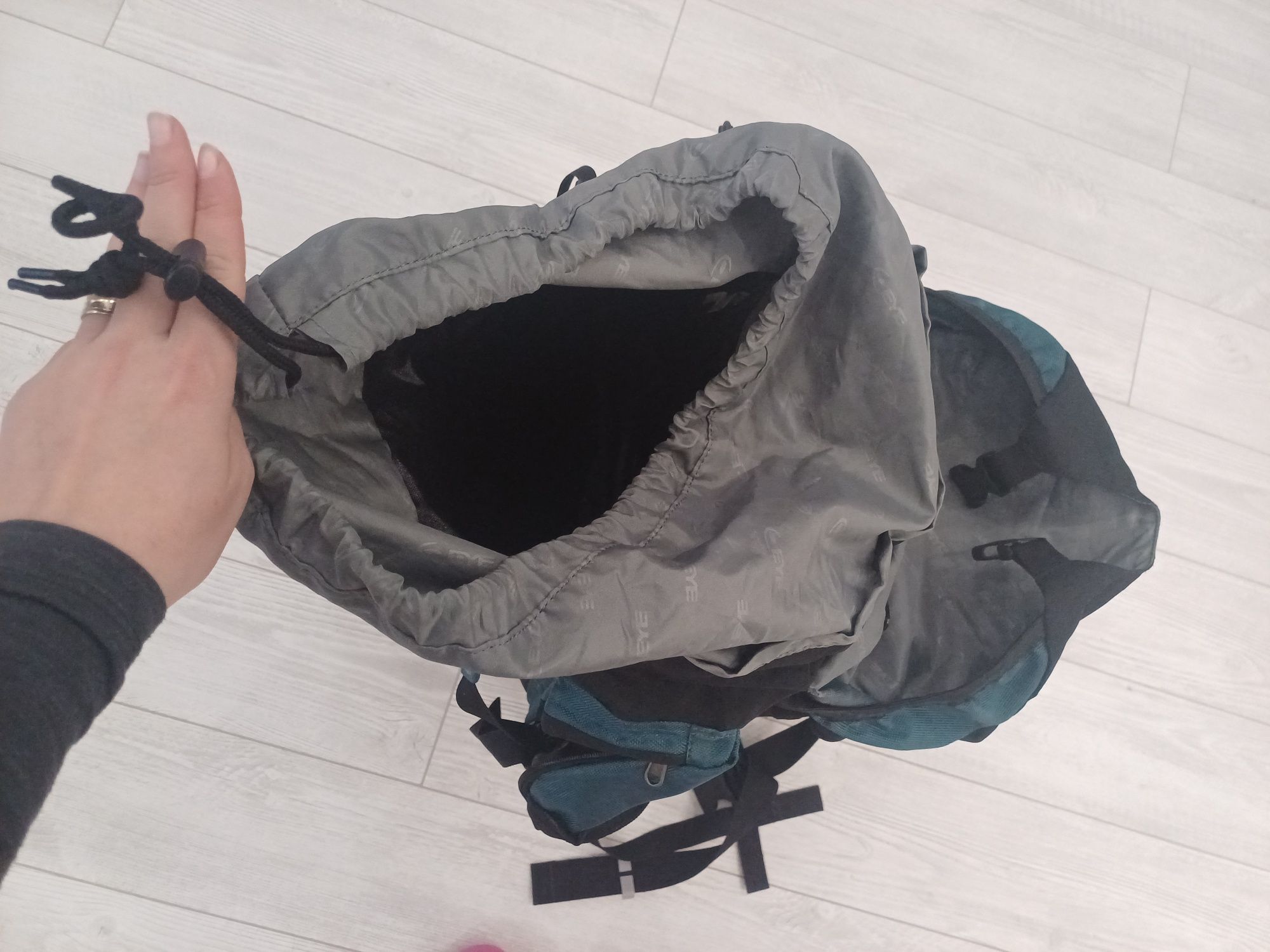 Туристическа раница Eye Mountaineer 60L