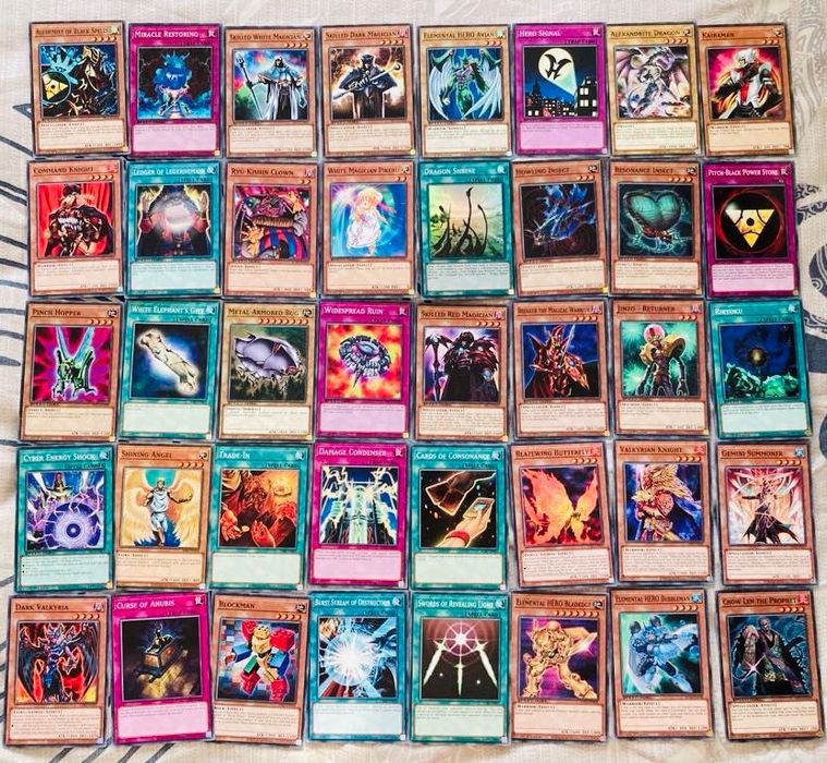 Предлагам Yu-Gi-Oh карти