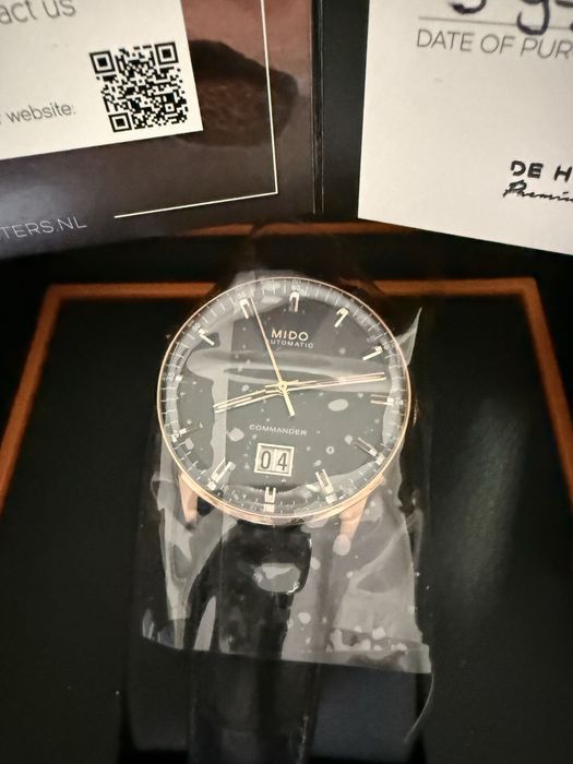 Vand ceas MIDO Commander 2 Big Date SIGILAT