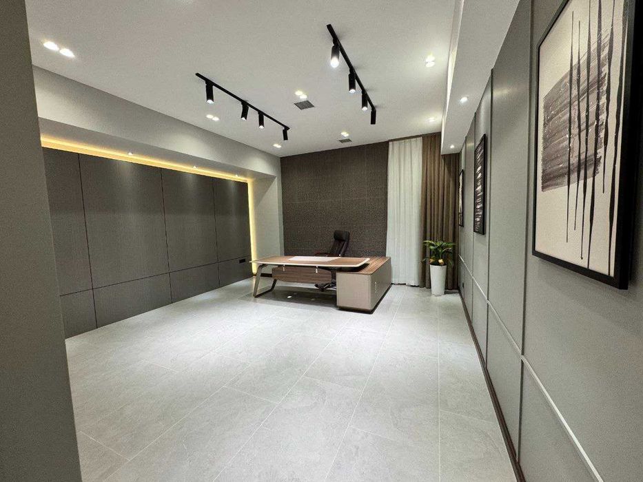 Готовый офис в цокольном этаже на Шота Руставели, центр Ташкента.