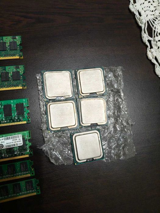 Лот от процесори Intel LGA775