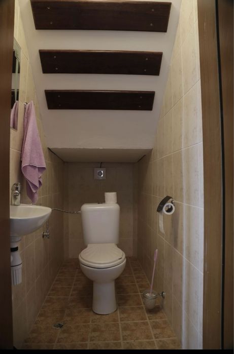 Дава се под наем Къща в с. Юнец, Област Варна - 180 кв.м за 150000 € - Снимка #4