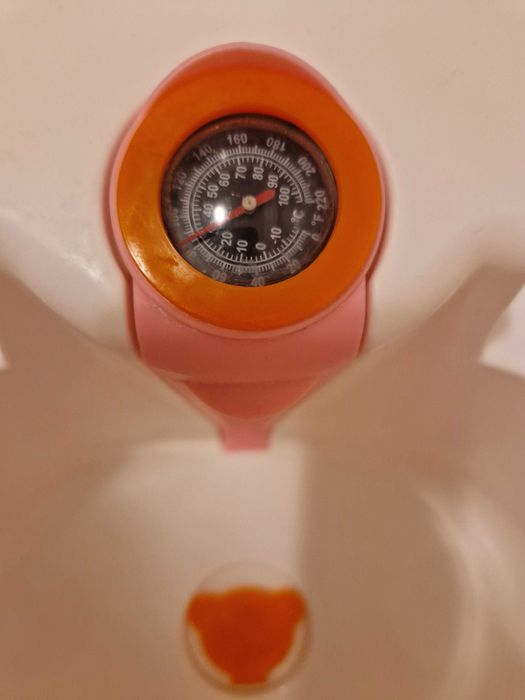 Cadita ergonomica cu reductor detasabil si termometru Little Mom roz