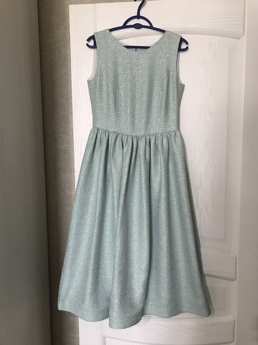 Жаккардовое платье, М