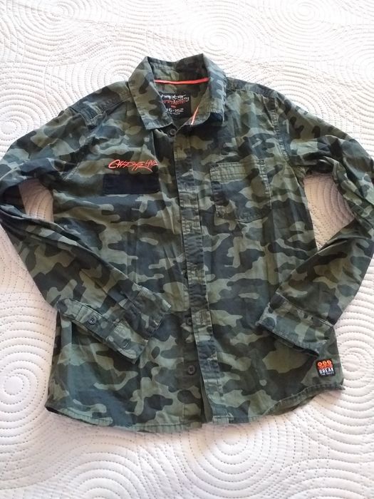 Лот дънки ,  блуза , риза камуфлаж , колан Zara 140
