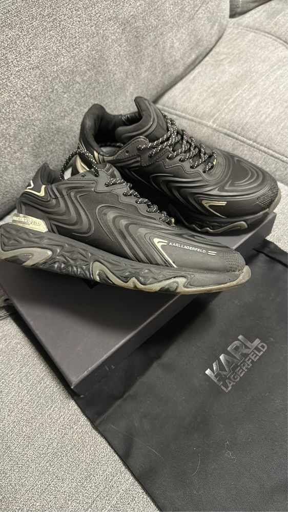 Adidasi dama Karl 37