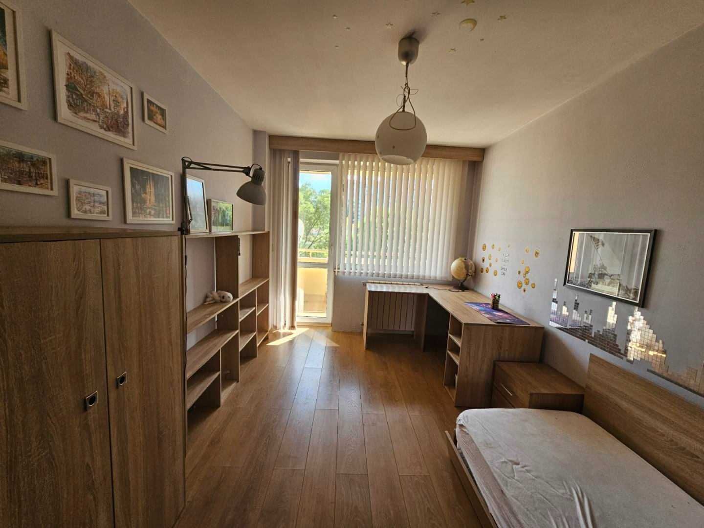 Продавам двустаен апартамент с подземен гараж в София,  Дружба 1