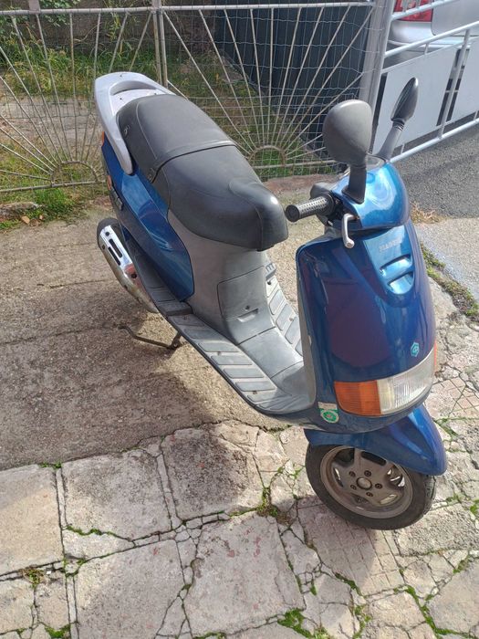 Piaggio sfera 125