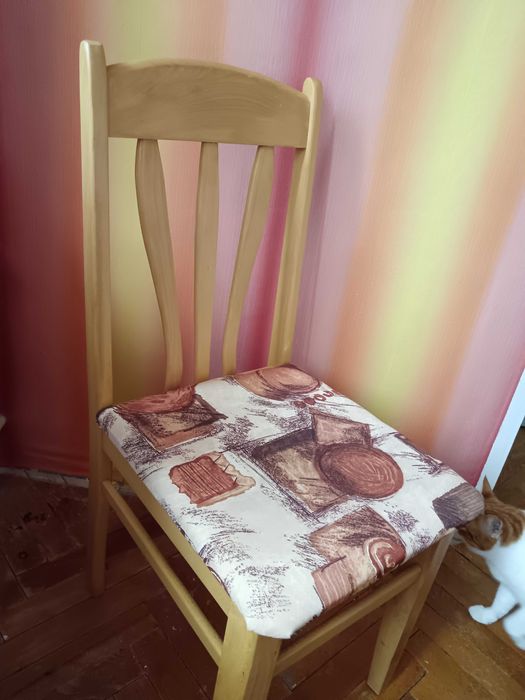 6 дървени масивни стола