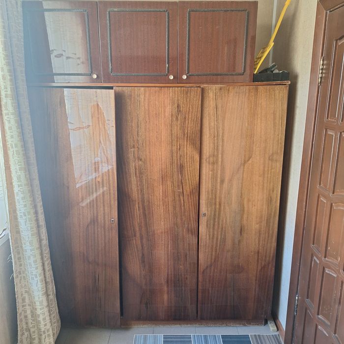 Отдам Шкаф бесплатно