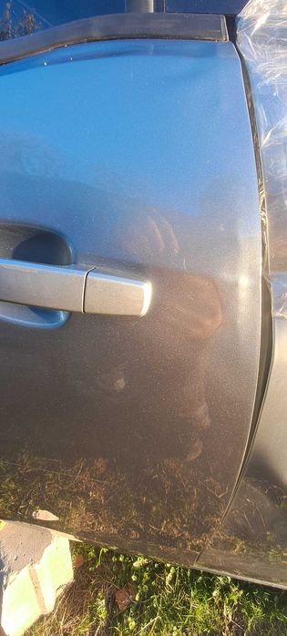 Задна дясна врата и десен калник OPEL MERIVA B Мерива 2011г.