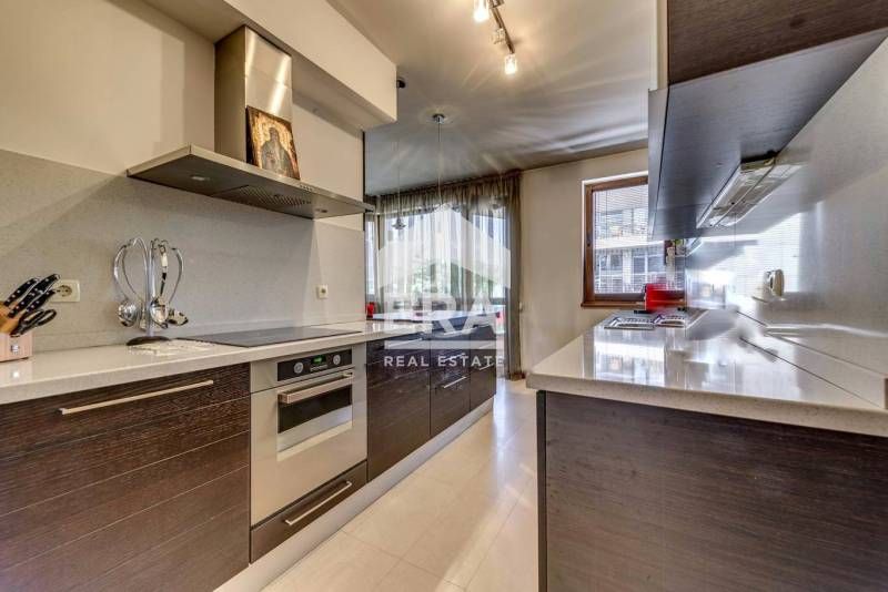 Продава се Четиристаен апартамент в София, Изток - 221 кв.м за 3620 €/кв.м - Снимка #8
